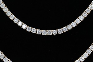 Conjunto de Collar y Pendientes de Diamantes Baguette Redondos y Cónicos con Diseño Floral, Joyería Nupcial de Oro Sólido, Conjunto de Lujo para Boda, Diamantes Cultivados en Laboratorio - Product Image 3