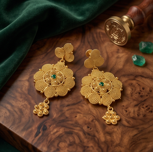 Pendientes Colgantes Divyoro con Forma de Flor, Chapados en Oro de 22k, con Piedra de Corte Esmeralda, Joyería Clásica para Mujer, para Bodas y Aniversarios - Product Image 2