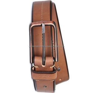 Cinturón informal de cuero a la moda para hombre con capa superior de grano completo marrón tostado con costuras en contraste en el centro y hebilla de latón macizo - Product Image 1