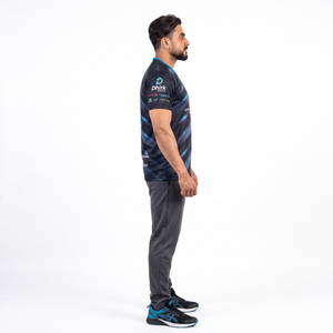 Camiseta de Fútbol Personalizada por Sublimación para Hombre, Secado Rápido, 100% Poliéster, Cuello en V, Uniforme Deportivo para Equipo, Fabricante OEM de Sialkot - Product Image 3
