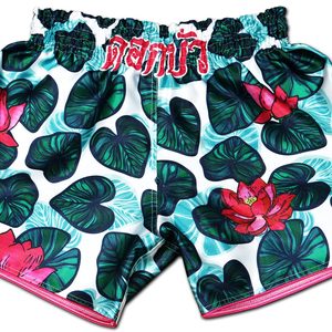 Shorts de Muay Thai de tela satinada premium, logotipo personalizado, transpirables, ligeros, para entrenamiento en el gimnasio, cintura elástica, para hombres y mujeres. - Product Image 1