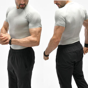 T-shirts de compression en jersey 100% coton, imprimés en sérigraphie personnalisée, manches courtes, légers, respirants, séchage rapide pour hommes - Product Image 6