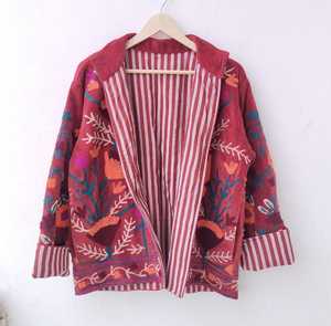Veste en velours rouge brodée de fleurs pour femmes, style bohème, col mandarin, manteaux pour femmes, veste bohème pour femmes, col mandarin, velours rouge - Product Image 2