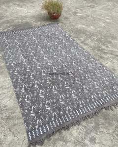 ผ้าห่มราคาถูกขายส่ง ผ้าฝ้ายพิมพ์ลายบล็อกด้วยมือ พร้อมพู่ห้อย ผลิตด้วยมือจากอินเดีย - Product Image 6