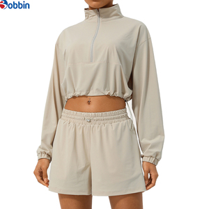 Conjuntos de chándal cortos de hip hop de verano, personalizados, casuales, de 2 piezas, chaqueta corta cortavientos con cremallera, conjunto corto de algodón estilo streetwear para mujer - Product Image 6