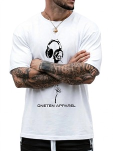 ONETEN Camiseta blanca de manga corta con cuello redondo para hombre con estampado gráfico de auriculares Music Is Life - Product Image 4