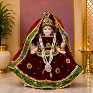 Marbre Santoshi Mata Murti pour temple |   Statue de Santoshi Maa assise et décorée, déesse hindoue avec robe en velours |   MALIYAS - Product Image 1