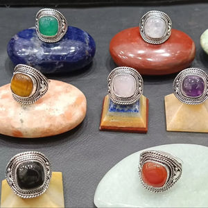 Anillos de moda ajustables al por mayor, piedras preciosas de latón con cabujón ovalado, joyería de piedra curativa - Product Image 1