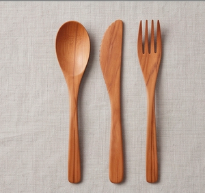 Ensemble de couverts en bois, cuillère, couteau, fourchette, design minimaliste, finition mate, réutilisable, idéal pour le camping, ensemble de couverts - Product Image 1