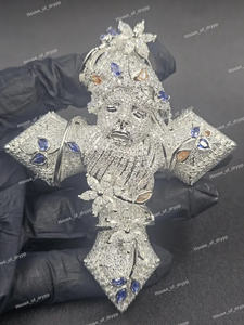 Collar Hip Hop con Colgante de Cruz con Rostro de Jesús, Estilo Diamante Moissanite, Plata 925, Engaste Pavé, Alto Brillo - Product Image 3