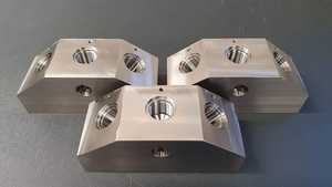 บริการงานกลึง CNC แบบกำหนดเอง 5 แกน ชิ้นส่วนเครื่องจักรกล VMC งานตัดลวดด้วยไฟฟ้า EDM สำหรับงานกลึงแบบ OEM บริการ OEM อุปกรณ์อุตสาหกรรมสแตนเลส - Product Image 5