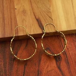 Boucles d'oreilles créoles en laiton avec symboles des 7 chakras, sculptées vintage, géométrie spirituelle sacrée, bijoux bohèmes - Product Image 5