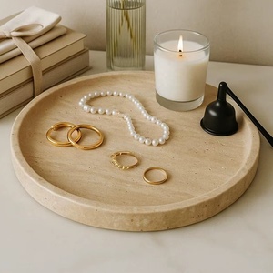 Plateau décoratif rond en travertin avec bordure lisse surélevée pour un style de maison moderne et une présentation élégante et minimaliste - Product Image 1