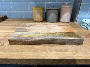 Planche à découper personnalisée en bois d'acacia bio grand format, résistante aux jus, non toxique, compatible lave-vaisselle - Product Image 6