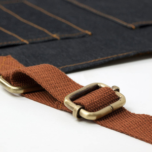 Delantales para Hombre Personalizados al por Mayor, Cómodos, Impermeables, Resistentes al Viento, con Logotipo, de Alta Calidad, Sostenibles y Transpirables, en Oferta - Product Image 4