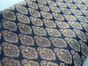 ผ้าลายยกดอกแบบนามธรรมสำหรับชุดพื้นเมืองและชุดประเพณีของผู้หญิง - Product Image 1