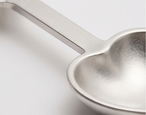Tazas Medidoras en Forma de Corazón de Diseño Moderno y Alta Calidad con Medidas, Utensilios Esenciales para Hornear y Cocinar - Product Image 2