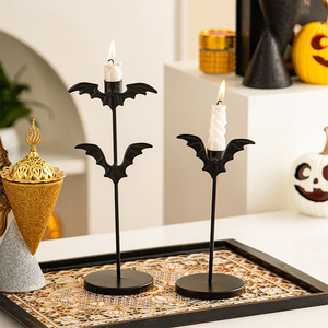Portavelas Metálico con Forma de Ala de Murciélago, Portavelas Vampírico para Halloween, Portavelas Espeluznante con Forma de Murciélago - Product Image 2