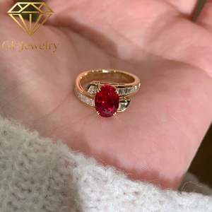 Bague en or rose 18 carats style victorien avec rubis sang de pigeon, double rail et pierres latérales en diamant coniques, bijoux fins d'époque - Product Image 3
