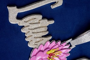 Collar Personalizado con Nombre en Plata S925 con Diseño de Flor de Loto y Moissanita VVS, Estilo Hip Hop para Hombres y Mujeres - Product Image 5