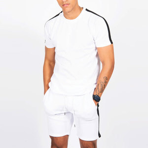 Conjunto corto para hombre de alta calidad, tela de algodón suave, ideal para verano, informal y para la playa. - Product Image 1