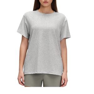 Camiseta Lisa para Mujer, con Logotipo Personalizado, Cuello Redondo, Corte Holgado Informal, Transpirable, de Algodón, Top Básico de Verano, Venta al Por Mayor OEM - Product Image 3