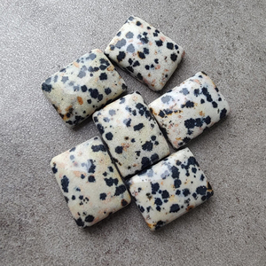 พลอยแจสเปอร์ลายดัลเมเชียนทรงสี่เหลี่ยมแบบแบน คุณภาพ AAA+ สำหรับขายส่งอุปกรณ์ทำเครื่องประดับ - Product Image 2