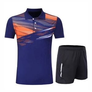 Ensemble de vêtements de sport d'été pour homme, polo de tennis bleu sublimé avec imprimé géométrique et short à taille élastique noire - Product Image 4