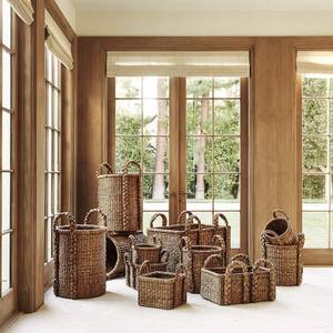 Panier en jacinthe d'eau tressé à la main avec poignées robustes, panier de rangement artisanal, vente en gros, écologique, fabriqué au Vietnam - Product Image 2