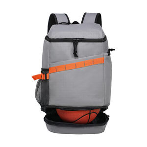 Mochila Deportiva Azul Marino con Correa de Contraste Naranja, Compartimento Inferior para Balón y Bolsillo Principal de Gran Capacidad - Product Image 4