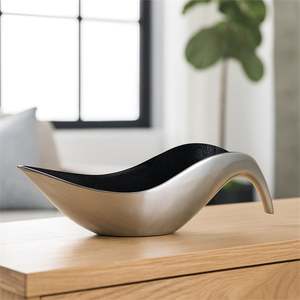 Vase de table moderne minimaliste en acier inoxydable, fait main, bol décoratif noir pour l'intérieur, idéal pour un cadeau de pendaison de crémaillère - Product Image 6