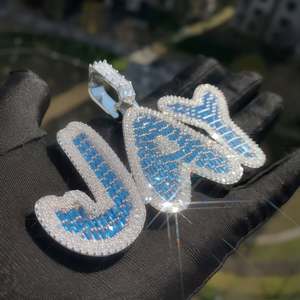 Pendentif Lettre Jay en Moissanite Bleue Incrustée, Argent 925 Plaqué Rhodium, Breloque Thème, Bijou de Luxe, Cadeau Unisexe - Product Image 4