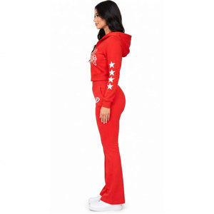 Ensemble de survêtement pour femme Burnel Club, rouge, à capuche, zippé, avec imprimé étoiles et lettres, pantalon évasé à ourlet fendu, style streetwear - Product Image 5