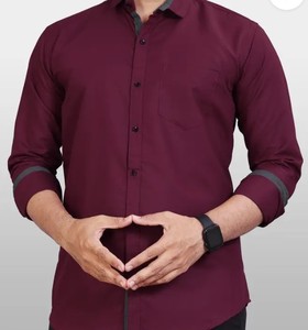 Chemises pour hommes blanches 100% coton respirantes et écologiques, légères et confortables, disponibles en plusieurs tailles, vert et beige - Product Image 1