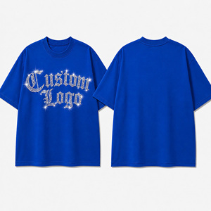 T-shirt surdimensionné pour homme à manches courtes, col rond, en jersey tricoté, avec lettrage gothique personnalisé en strass, motif graphique, bleu - Product Image 1