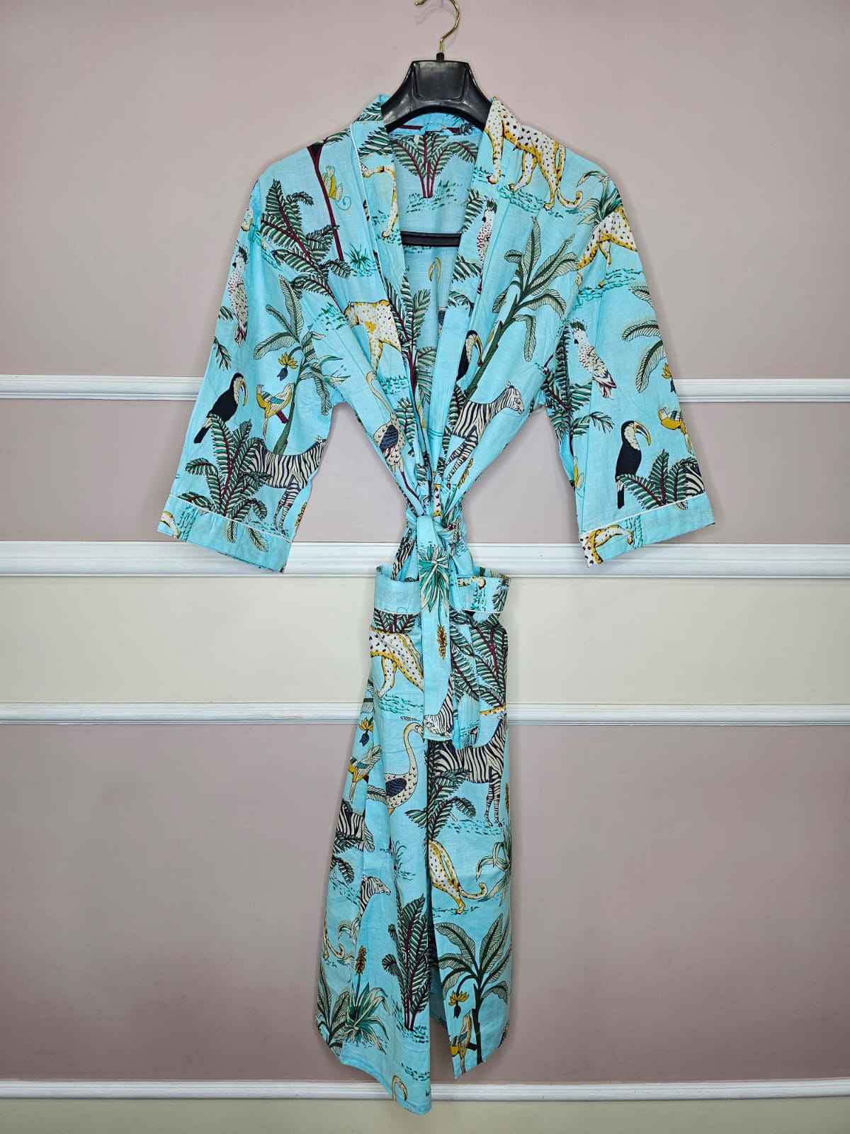 ตามที่แสดงในภาพ