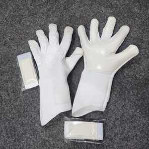 Gants de gardien de but de football Blue Eagle Sports, professionnels, haute qualité, respirants, en caoutchouc, unisexes, couleur personnalisée, doigts et pouce protégés - Product Image 4