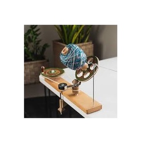 Enrouleur de Fil en Bois Robuste Grande Capacité à Manivelle pour Crochet et Tricot – Vente en Gros - Product Image 2