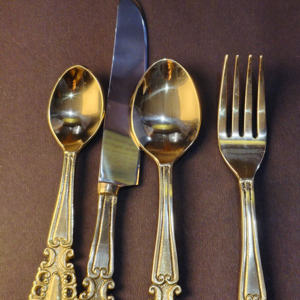 Ensemble de couverts classique de l'Empire romain, orné, plaqué or, en acier inoxydable durable, poli miroir, pour les résidences de luxe - Product Image 3