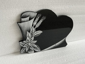 Stèle funéraire sculptée à la main avec gravure en relief, style portugais, en granit noir d'Inde, avec motif floral - Product Image 3