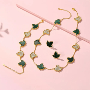   สร้อยข้อมือไอวี่มาลาไคต์ 5 เส้น ชุบทอง 24K ประดับด้วยหินสีเขียว ดีไซน์ใบไอวี่ห้าใบ สวยหรู ปรับขนาดได้ สร้อยข้อมือแฟชั่นสำหรับผู้หญิง - Product Image 2