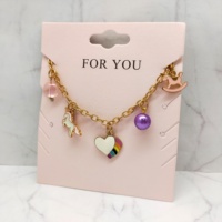 Bracelet Licorne Accessoires Cœur Arc-en-ciel Coloré Perles Décoratives pour Remise de Diplôme, Fêtes et Usage Quotidien