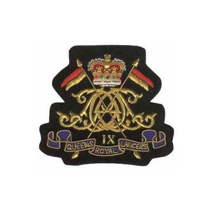 Écusson brodé de haute qualité des Queens Royal Lancers, à coudre sur tissu, forme irrégulière, design personnalisé, couleur unie - Product Image 1