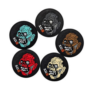 Parche Táctico 3D de PVC y Goma con Diseño de Calavera Zombi y Cierre de Gancho y Bucle - Product Image 1