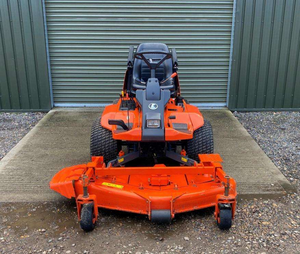 Tondeuse à gazon diesel Kubota F2890 28 CV 4x4 avec transmission hydrostatique pour l'aménagement paysager professionnel - Product Image 5