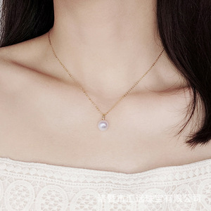 Collier pendentif en or 18 carats inspiré des perles d'Akoya, classique, naturel, subliment brillant, comparable à un fermoir de clavicule - Product Image 4