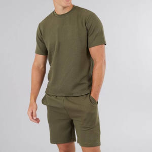 Ensemble de salon léger pour les vacances, tailles ajustables, personnalisation de la marque, tenue de détente moderne pour l'été, production multi-tailles sur mesure - Product Image 2