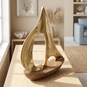 Modèle de bateau décoratif en métal et bois, or et brun, fait main, pour la décoration de la maison, du bureau, de la table ou du salon - Product Image 5