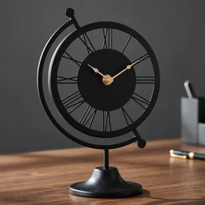 Reloj de Mesa Moderno de Metal Negro con Esfera de Esqueleto, Manecillas Doradas y Diseño de Números Romanos, Reloj Decorativo de Escritorio Independiente para un Toque de Lujo - Product Image 5