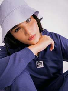 Sweat-shirts décontractés en toile unie pour femmes - Entièrement personnalisables, haute qualité pour l'automne/hiver/printemps, logo sur le devant, prix abordable - Product Image 2